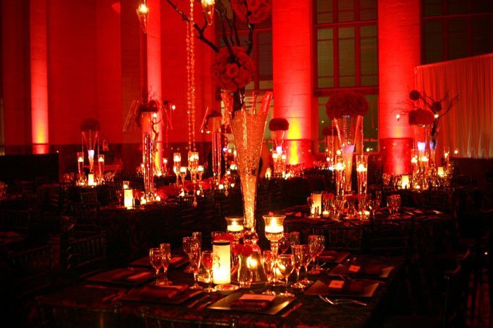 decor-table-rouge-nuit